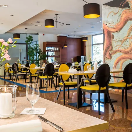 فندق Olympic & Wellness أوسترون
