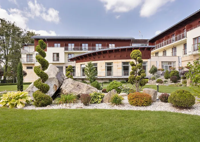 Olympic & Wellness אוסטראון